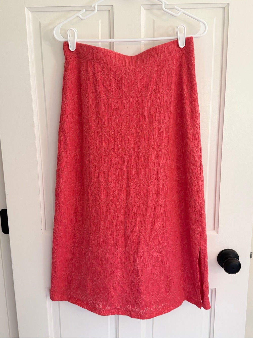 Chico’s Coral Textured Midi Skirt Side Slit Lined‎ Size 0 Small